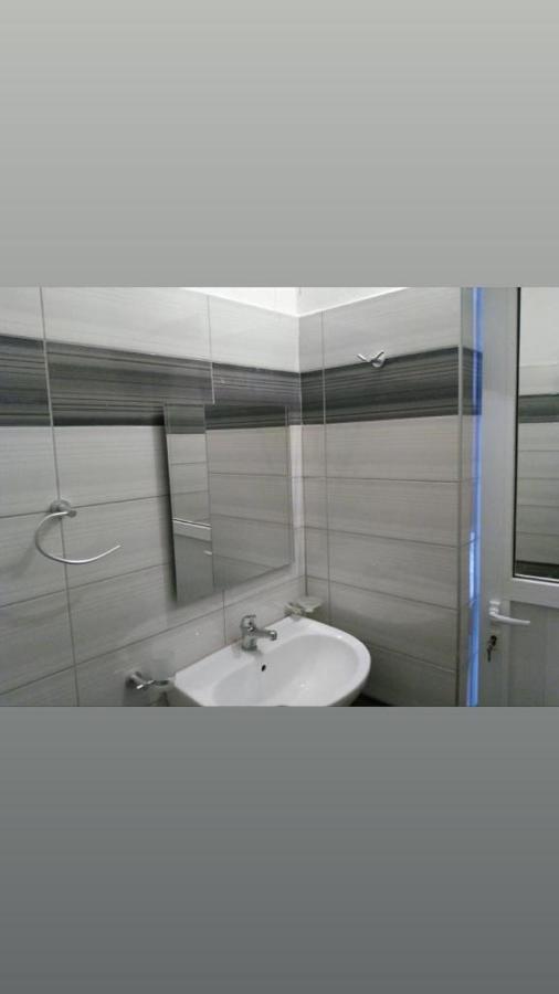 Villa Center Ksamil Luaran gambar